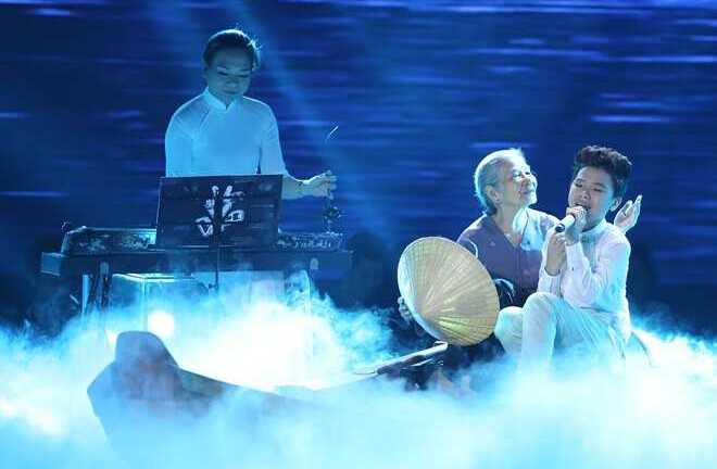 Trực tiếp chung kết Giọng hát Việt nhí 2015: Cẩm Ly hãnh diện về Công Quốc