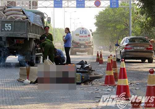 Ngã xe trên đường có đá dăm, người đàn ông chết thảm