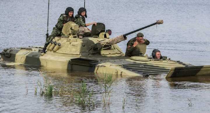 Quân đội Nga mạnh hơn quân đội toàn châu Âu gộp lại