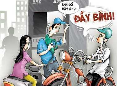 Chuyên gia: Cố đổ xăng đầy bình, xăng chảy ngược vào cây, mất tiền oan