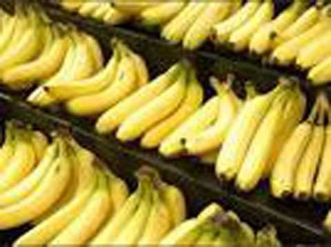 Kinh hoàng chuối bị ngâm bằng thuốc diệt cỏ