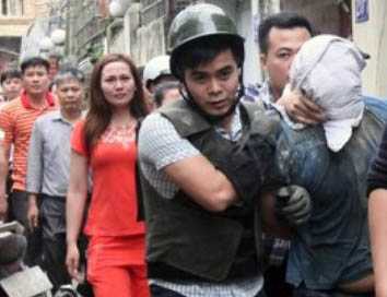 Nam thanh niên ‘ngáo đá’ dùng dao đuổi giết anh rể