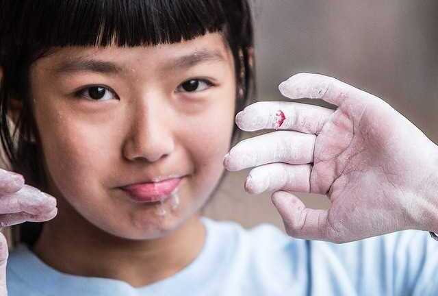 Cô bé 13 tuổi phá vỡ hai kỷ lục thế giới