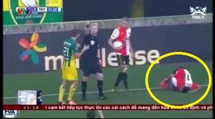 Video: Màn ‘ăn vạ’ nhập vai nhất lịch sử bóng đá