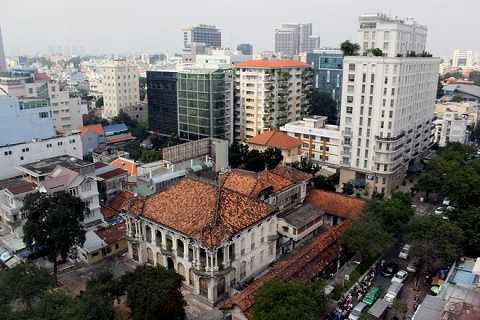 Biệt thự cổ 700 tỷ đồng, ba mặt tiền ở trung tâm Sài Gòn