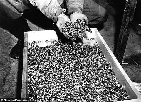 Ba Lan tìm kiếm đoàn tàu chở vàng của Đức quốc xã