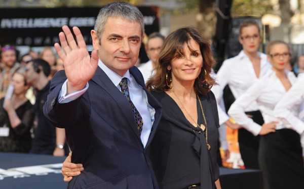 Mr Bean chính thức ly hôn để cặp bồ với gái trẻ bằng nửa tuổi