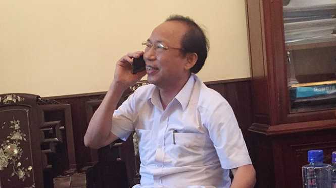 Bí thư thị ủy bị tố 'bố trí' 8 người thân vào vị trí chủ chốt