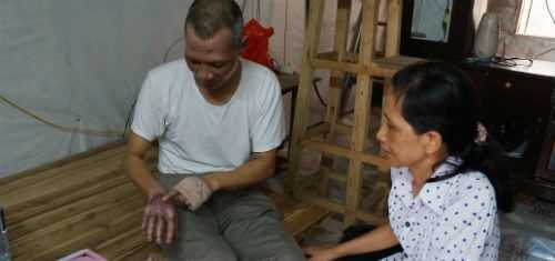 Điều tra lại vụ người đàn ông ôm 'bom gas' cứu vợ và hàng chục học sinh