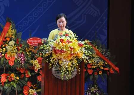 Nữ giáo sư toán học thứ 2 Việt Nam: 'Đừng bắt các bạn trẻ ăn đói làm khoa học'