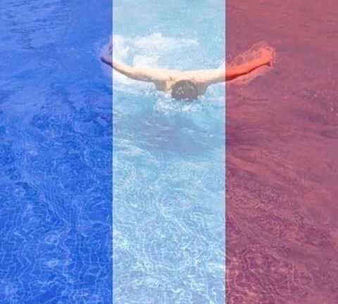 Facebook cho đổi avatar tưởng nhớ nạn nhân Paris