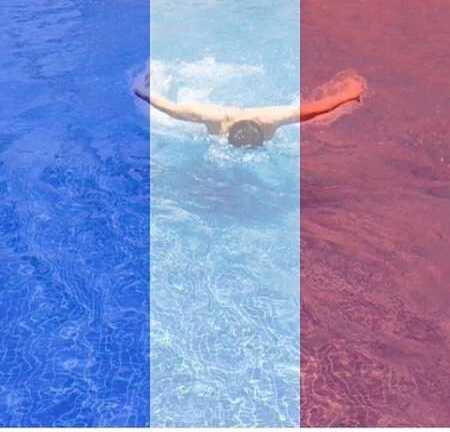 Facebook mở ứng dụng làm quốc kỳ Pháp sau vụ khủng bố đẫm máu