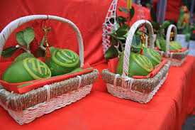 Chiêm ngưỡng trái bưởi bản đồ Việt Nam giá 1,3 triệu đồng