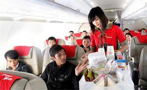 'Yêu râu xanh' khiến tiếp viên hàng không Việt 'chết khiếp'