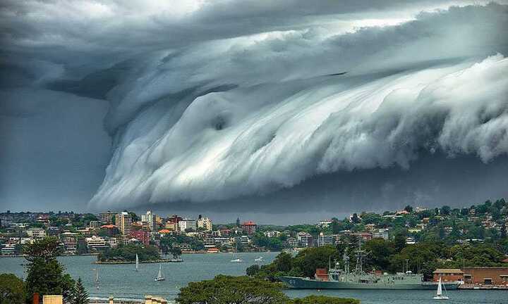Video: ‘Mây sóng thần’ cuộn trào kỳ thú trên bầu trời Australia