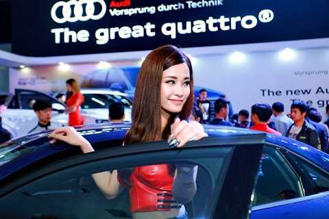 Doanh nghiệp nhập khẩu xe sang 'lo sốt vó' trước cách tính thuế mới