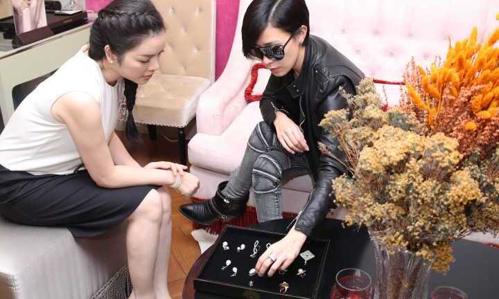 Lý Nhã Kỳ tiết lộ món quà đặc biệt cho Xa Thi Mạn