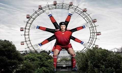 Choáng ngợp biển quảng cáo siêu táo bạo