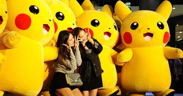 Màn diễu binh vô cùng dễ thương của đội quân Pikachu khổng lồ