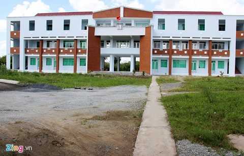 Trường xây gần 20 tỷ đồng xuống cấp sau khi đóng cửa