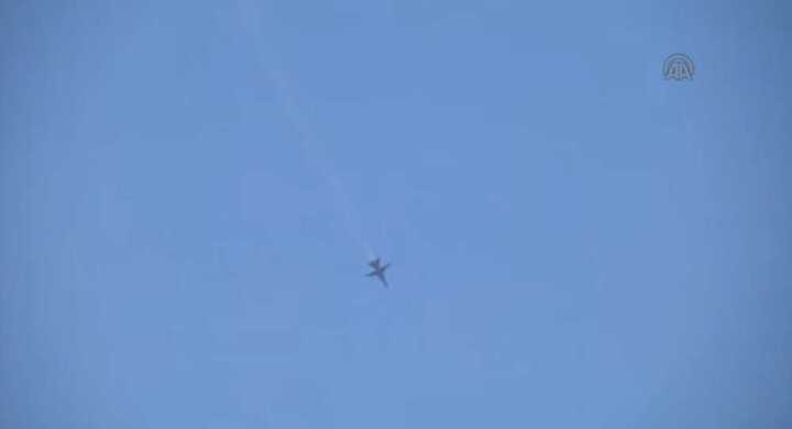 Video: Su-24 của Nga bị F-16 Thổ Nhĩ Kỳ bắn hạ