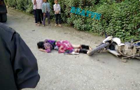 Tránh xe tải, mẹ 19 tuổi chết thảm, con 9 tháng văng xa hàng mét