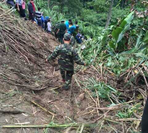 Phong tục cổ hủ trên đèo Lò Xo vì đâu biến mất?