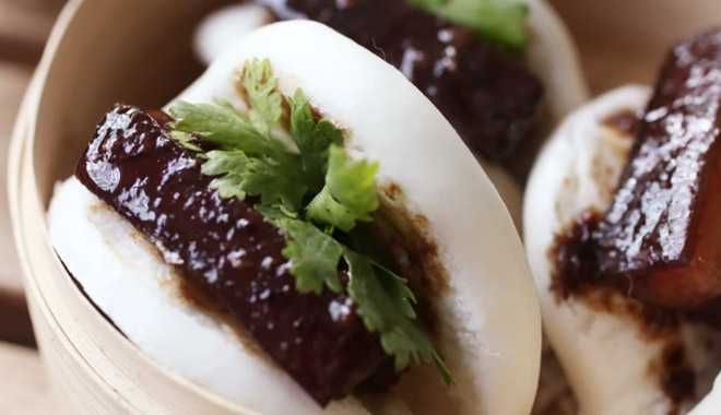 Mách bạn món bánh bao nhân thịt kho tàu độc đáo và lạ miệng