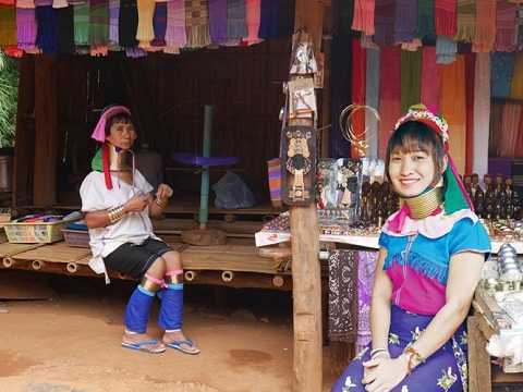 Bộ tộc đặc biệt: Người cổ dài Karen ở Tam Giác Vàng