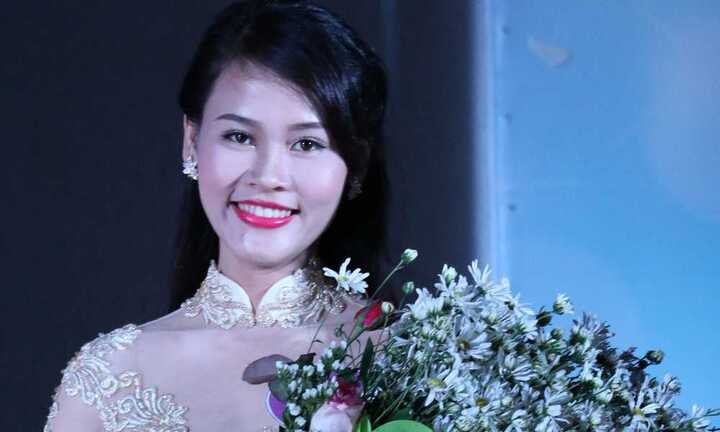 Ngắm nữ giáo viên xinh đẹp đọ tài, khoe sắc
