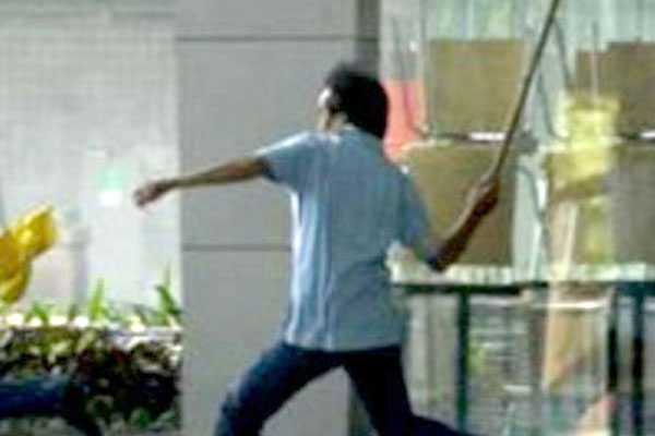 Đánh chết cha, con trai định đốt nhà phi tang xác