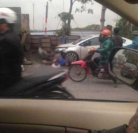 Đang dọn rác, 2 nữ lao công bị ôtô tông chết thảm