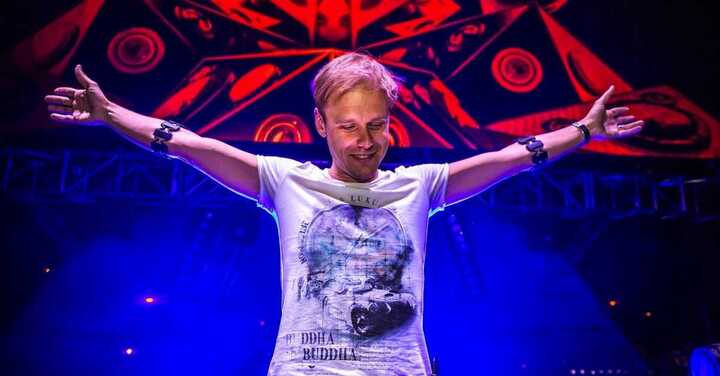 DJ số 1 thế giới Armin Van Buuren muốn thưởng thức phở Hà Nội