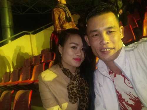 Hiệp 'Gà' khoe bạn gái mới trẻ trung, sành điệu