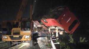 Diễn biến tai nạn kinh hoàng xe khách đâm xe tải