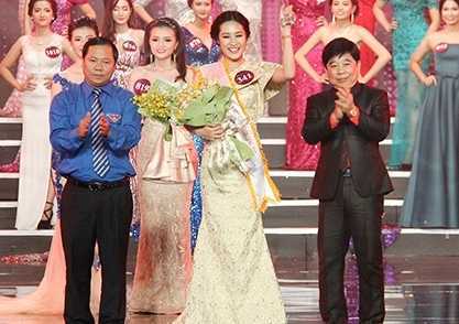 Nữ sinh ĐH Hà Nội đăng quang hoa khôi Nữ sinh viên Việt Nam duyên dáng 2015