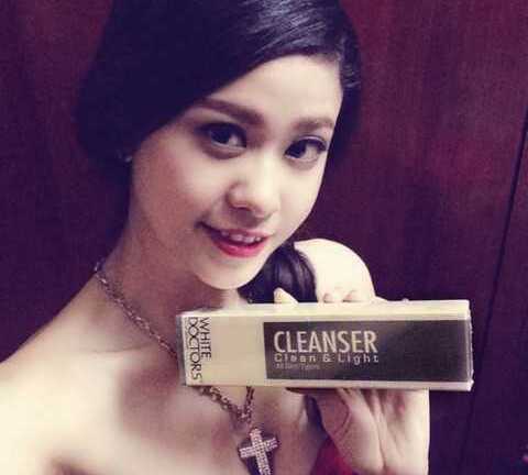 White Doctors hướng dẫn cách rửa mặt làm trắng da giảm mụn nám