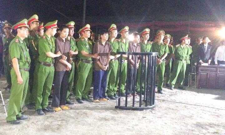 Thảm án Bình Phước: Hai trong ba sát thủ bị tuyên án tử hình