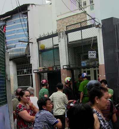 Nam thanh niên đốt xăng, tự vẫn cùng người yêu ở phòng trọ