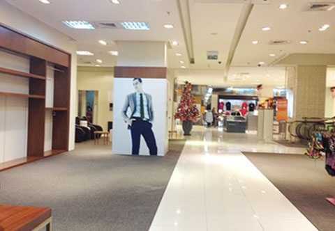 Thương hiệu tháo chạy khỏi trung tâm thương mại