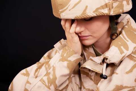 Nữ binh sỹ liên tục bị hiếp dâm, Bộ Quốc phòng Anh lao đao