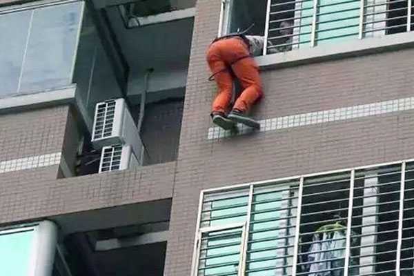 Bắt nhóm 9X chuyên leo nhà cao tầng trộm cắp