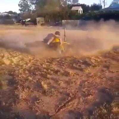 Clip: Há hốc miệng với cú drift vòng tròn ‘đỉnh của đỉnh’