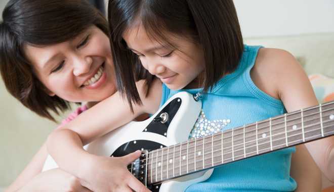 Thay vì tức giận, cha mẹ hãy vui mừng khi con làm sai