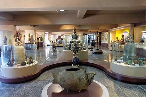 Bên trong bảo tàng văn hoá Phật giáo đầu tiên tại Việt Nam