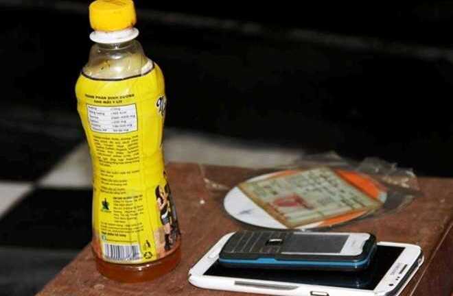 Vụ việc 'chai nước ngọt có ruồi' và một số lưu ý cho người tiêu dùng