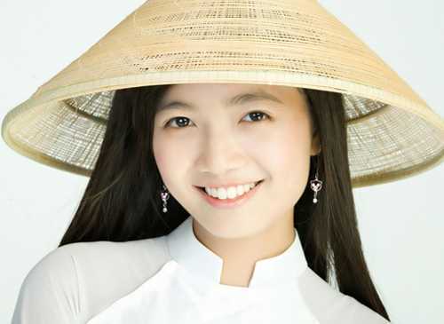 8 cô giáo xinh như hot girl được học trò yêu mến