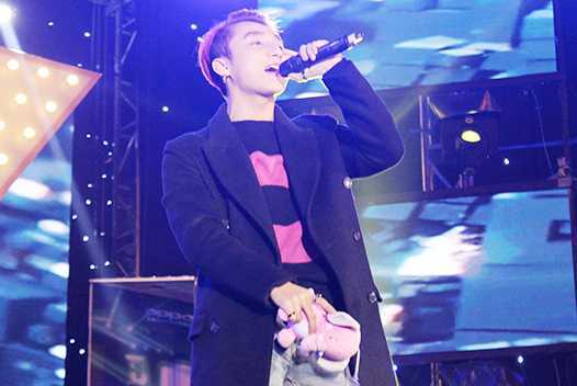 Xôn xao đề thi giả sử Sơn Tùng M-TP bị tai nạn