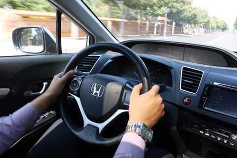 Lái thử trước khi mua xe cũ, cần chú ý điều gì?