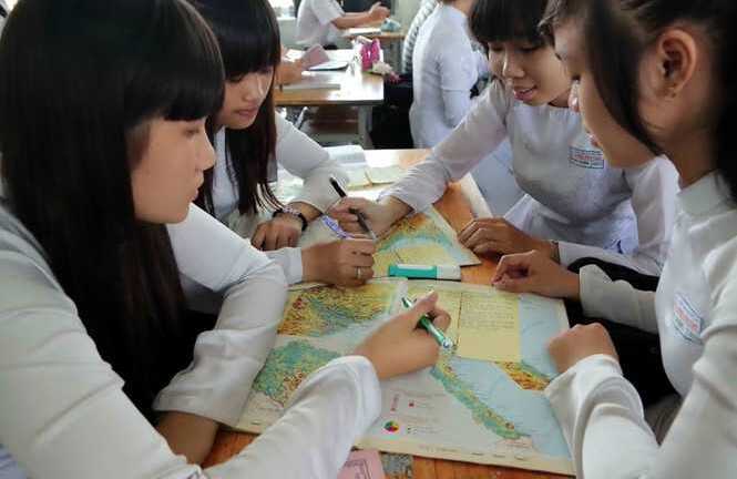 Sách giáo khoa Địa lý: Sắp sang năm 2016 mà vẫn nói về mục tiêu 2010